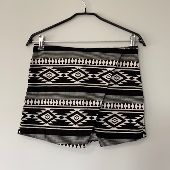 Hollister Aztec Skort